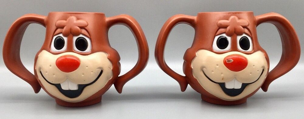 Pair of Vintage Nestle Quick Nesquik Two Handle 12 oz. Bunny Mugs Cups